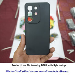 live photo of Hooxar Vivo T4X, Vivo Y31 Pro and iQOO Z10x mobile back cover, silicone, black, on hand